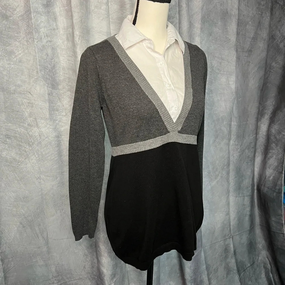 Motherhood Maternity Grey, Black and White Faux Layered Sweater - size Medium - Picture 2 of 9